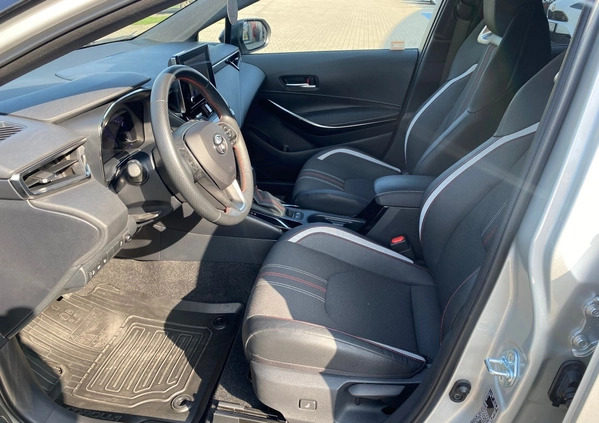 Toyota Corolla cena 124900 przebieg: 20276, rok produkcji 2022 z Kalisz małe 596